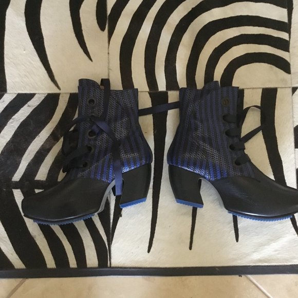 JOHN fluevog prepares style  boots size 11.5 W  9.5 M - Picture 2 of 3